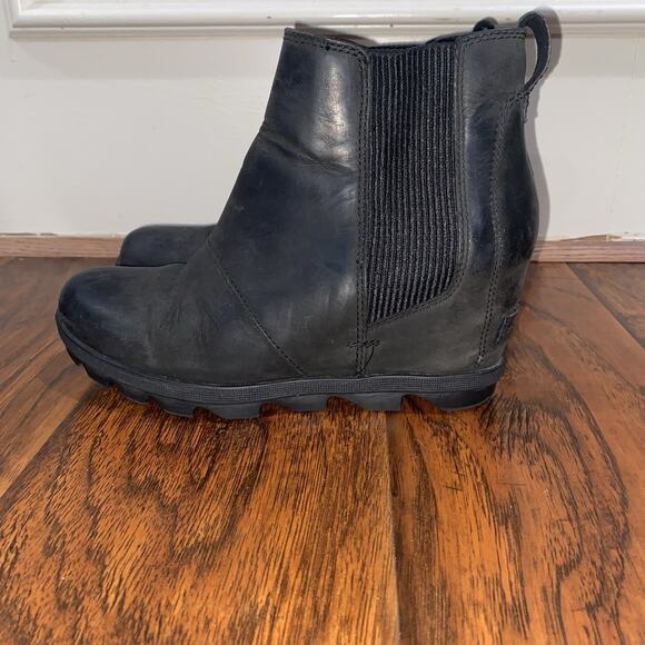 SOREL Waterproof Sz 8 Black Distressed Leather Whimsigoth Grunge Wedge Booots - Picture 9 of 12